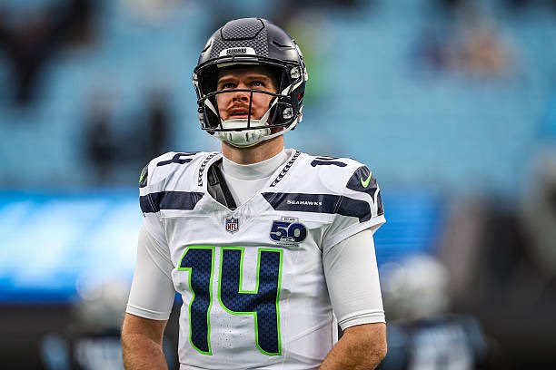 AdamSchefter's tweet image. Seahawks QB Sam Darnold hasn’t thrown a football since he hurt his oblique Thursday. The Seahawks believe, but don’t know, that he will be OK to start tonight’s game vs. the 49ers. Backup QB Drew Lock took the reps the past two days and is ready if needed.