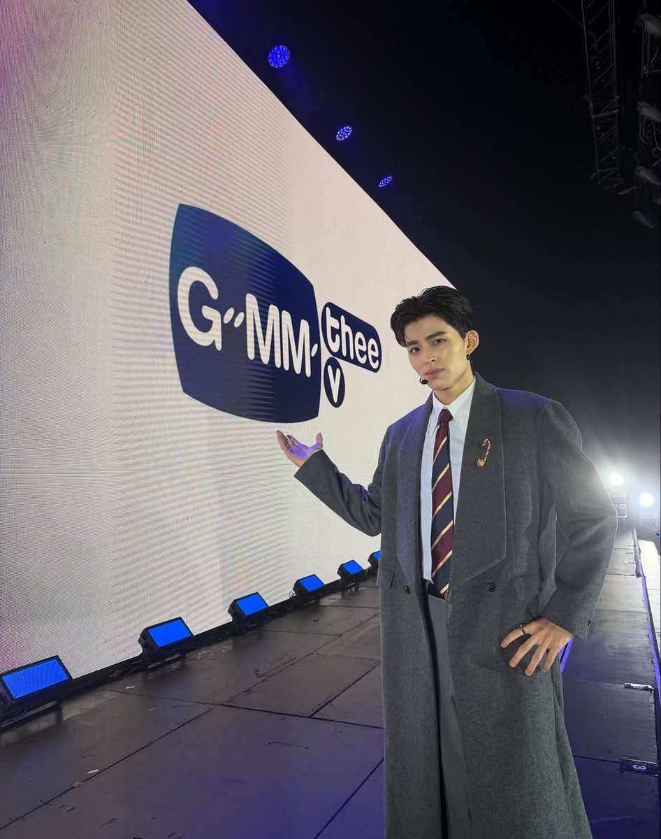 ppnaravit_home's tweet photo. IG update : @ppnaravit

ทางเดินแห่งรักนี้เพื่อ...GMMTHEEV 

 #MeAndTheeSeriesFinalEP https://t.co/i8P3gZIdGs