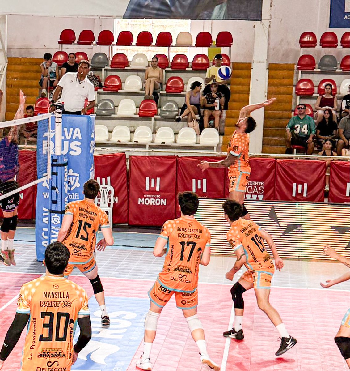 #LVA Final del 2° Set.

Tour 4 - Fecha 11

Monteros Vóley 25 (2) - Waiwen 22 (0)

En vivo: youtube.com/live/AxBjTV-AI…

#SomosMVC
#OrgulloNaranja