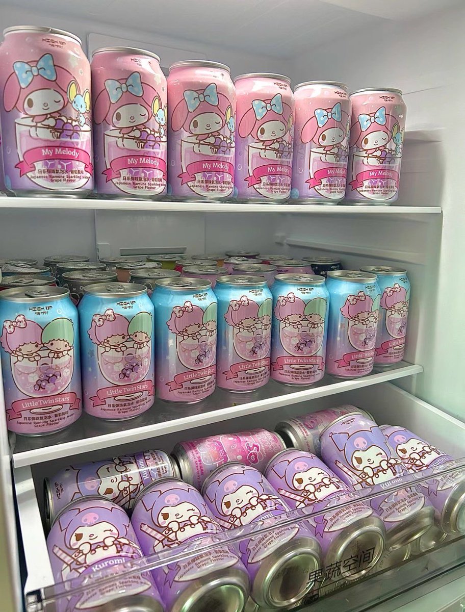 sanriodaily's tweet image. sanrio drinks 💫