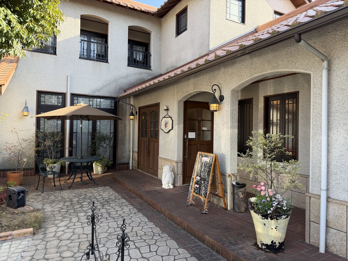 InvisibleBorder's tweet image. 頂いちゃったナース鴎ちゃんめっちゃ可愛い🩵🩵🩵

あとこのオムライス美味しいです

ふぎゃーふぎゃー︵ (°e°)︵