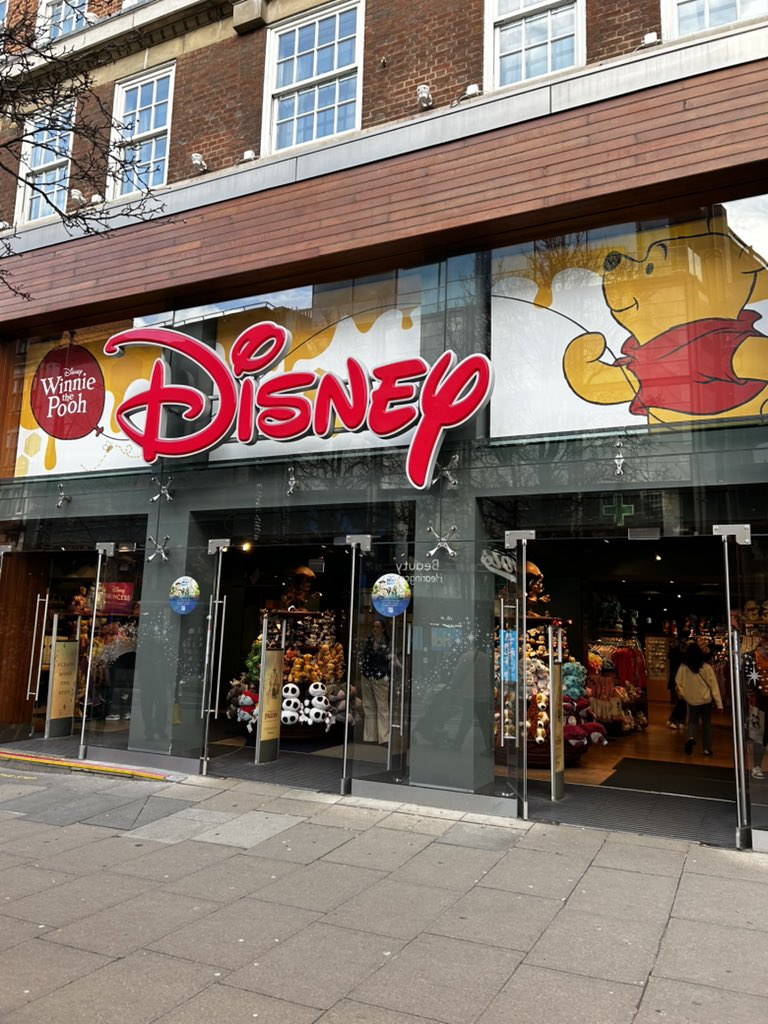 I think I’m about to get mugged 🫣😂