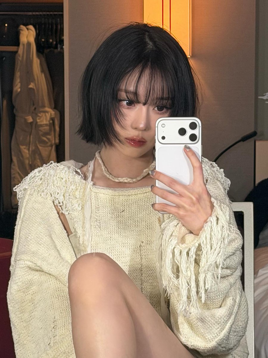 rinter's tweet image. they’ll say “of course it looks good, it’s an iphone.” yeah, and? a good phone can sharpen the details, but it can’t create the vibe. that part still comes from me. when both show up at the same time, this is what you get. not sorry about it.