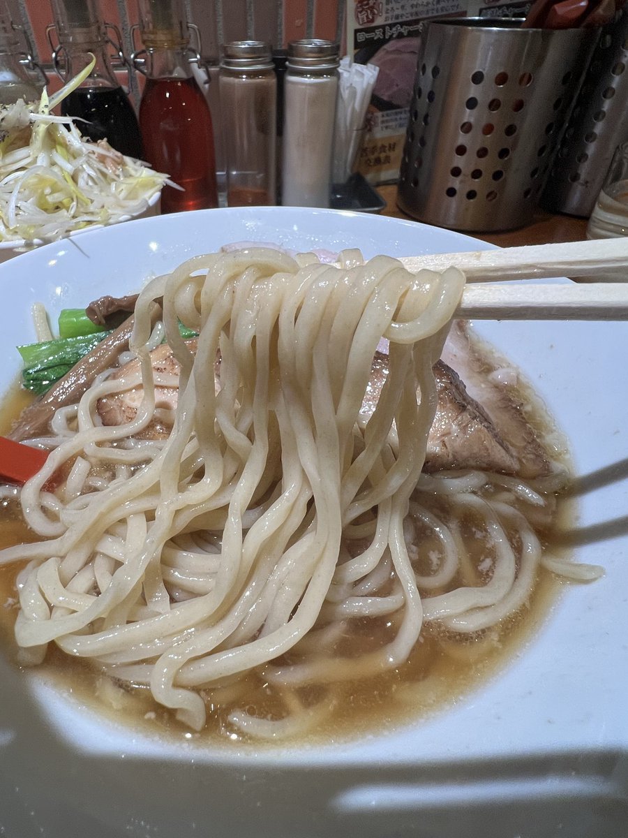 つくば市@ 喜元門さんサイエンス大通り店

・佐野風ラーメン(醤油)
・ネギ飯

めっちゃ美味かった〜💯😍😍

ご馳走様でした😊🙇🙏