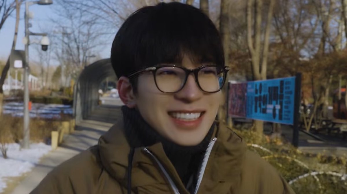 wonubliss's tweet photo. oh wonwoo 🥹❄️ https://t.co/9oLPcqXBFd