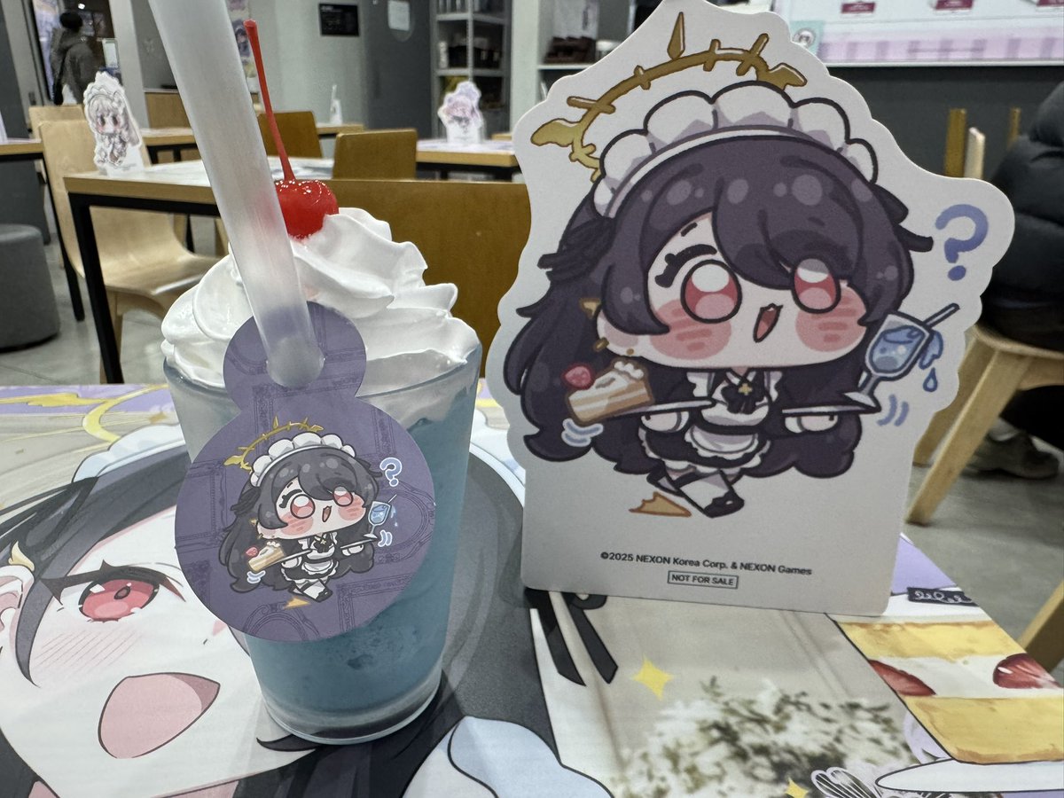 ブルーアーカイブ　ブルアカ　韓国　コラボカフェ　ロングクッション ブルーアーカイブ ブルアカ 韓国 コラボカフェ ロングクッション