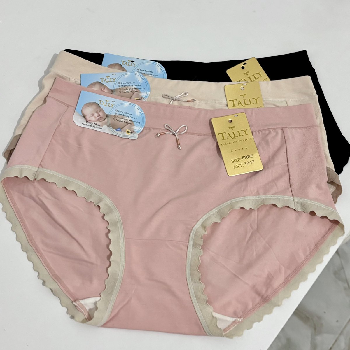 Mumut. ☽ tweet media