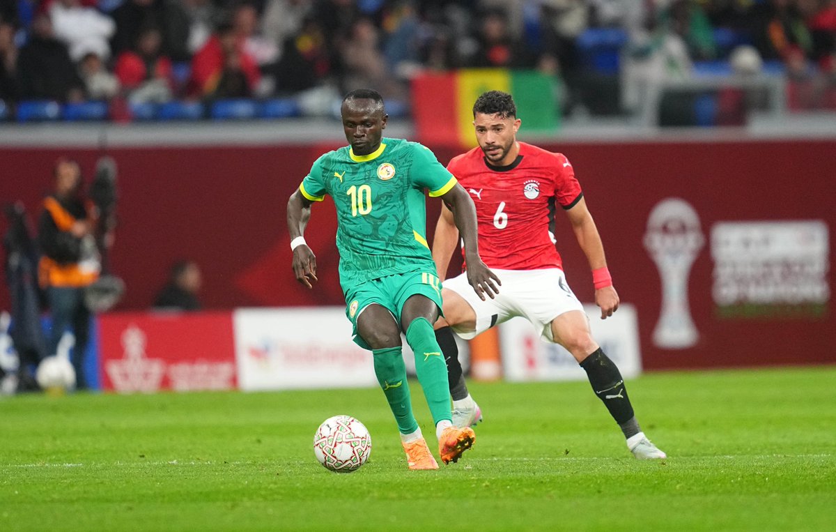 _BeFootball's tweet image. 🚨 Niakhaté sur Mané 🇸🇳 : « 𝗖’𝗘𝗦𝗧 𝗨𝗡 𝗝𝗢𝗨𝗘𝗨𝗥 𝗘𝗫𝗖𝗘𝗣𝗧𝗜𝗢𝗡𝗡𝗘𝗟 𝗤𝗨𝗜 𝗔𝗨𝗥𝗔𝗜𝗧 𝗠𝗘𝗥𝗜𝗧𝗘 𝗟𝗘 𝗕𝗔𝗟𝗟𝗢𝗡 𝗗’𝗢𝗥. 🌕 »

(CP)