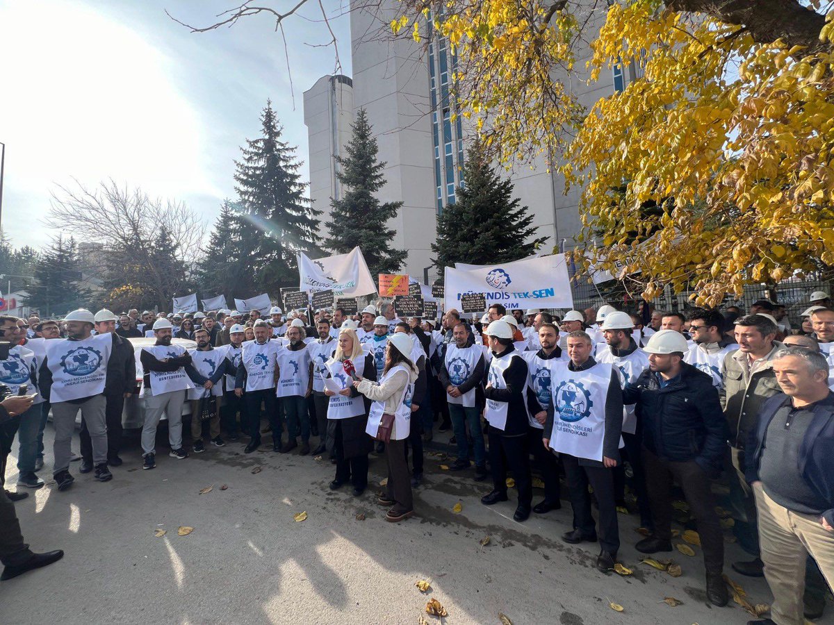 📢7. ve 8. DÖNEM TOPLU SÖZLEŞME
(YOKLAR SÖZLEŞMESİ)

❌ Koruyucu Giyim Yardımı YOK
❌ Koruyucu Gıda Yardımı YOK

PROMOSYON İHALESİ

❌ 38 Ay – 95.000 TL
❌ ŞEFFAFLIK YOK

GERÇEKLER

❌ Alım gücü YOK
❌ Enflasyon oranında artış, zam DEĞİLDİR!
❌ Refah payı YOK
❌ Hak YOK
❌