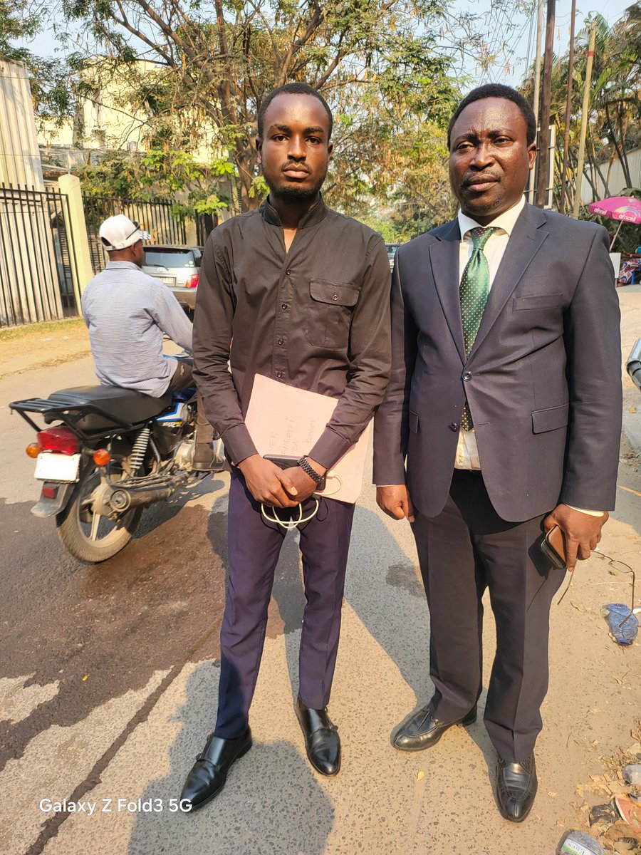Mise au point sur l’interview de Monsieur Mfumun ToTo

Le cas de Monsieur Mfumun ToTo est important et ne peut être bien compris que par ceux qui connaissent la politique.

Monsieur <a href="/Mfumuntoto07/">MFUMUNTOTO BASANGA NKUMUNDJEYI</a> a dit que s’il ne remplit pas les critères pour être nommé, il n’y a aucun problème.