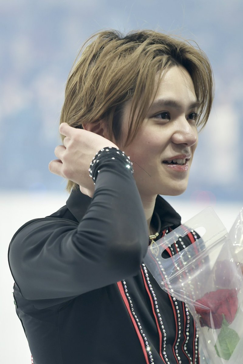 fleur2fleur3's tweet image. PIW2025-2026 東京
2026.1.11 PM、12PM

お話し中に髪に手をあてる仕草も美しい✨

#宇野昌磨 
#PIW東京