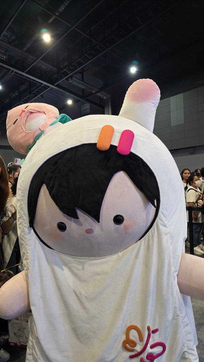 any_GMMTV's tweet image. ขอบคุนอุนปู่ย่าตายายที่มาเล่นกับเอนี่และเพื่อนๆน้างับ คืนนี้ดูตอนจบหั้ยมีความสุขกันเยยน้า #MeAndTheeSeriesFinalEP #ANY