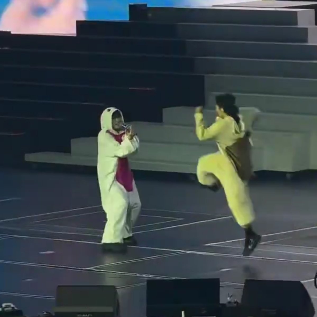 no1_eunhyuk's tweet image. ㅋㅋㅋㅋㅋㅋㄱㅋㅋ이동해 왜 날았는뎈ㅋㅋㅋㅋ