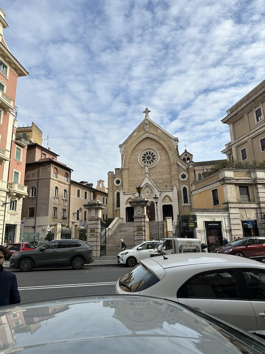 During my visit in Rome,
I was able to visit the Church of St Alphonsus where the original image of Our Lady of Perpetual Help was enshrined.

I thank the Redemptorist Fathers for allowing me to be able to see her up close!

I prayed for the Archdiocese of ROBLOX here
#AoR