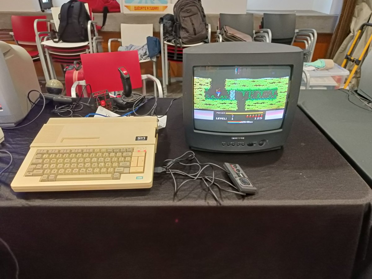 3 Botons i START tweet media