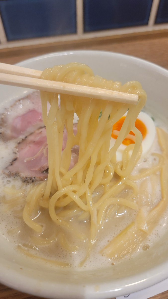天王寺のみつ葉🍜
塩の白湯美味しくいただきました🤤