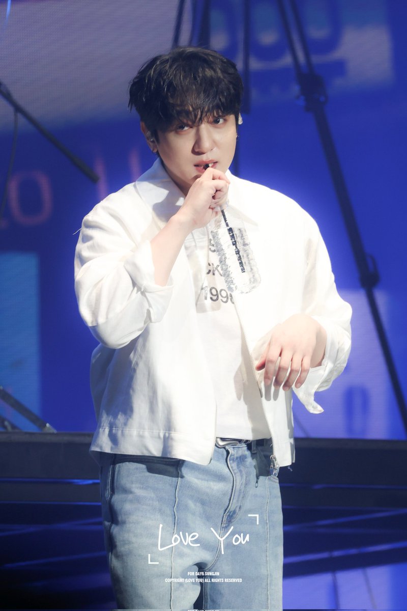 260117 #성진 #DAY6 #SUNGJIN
러브유 죽다.