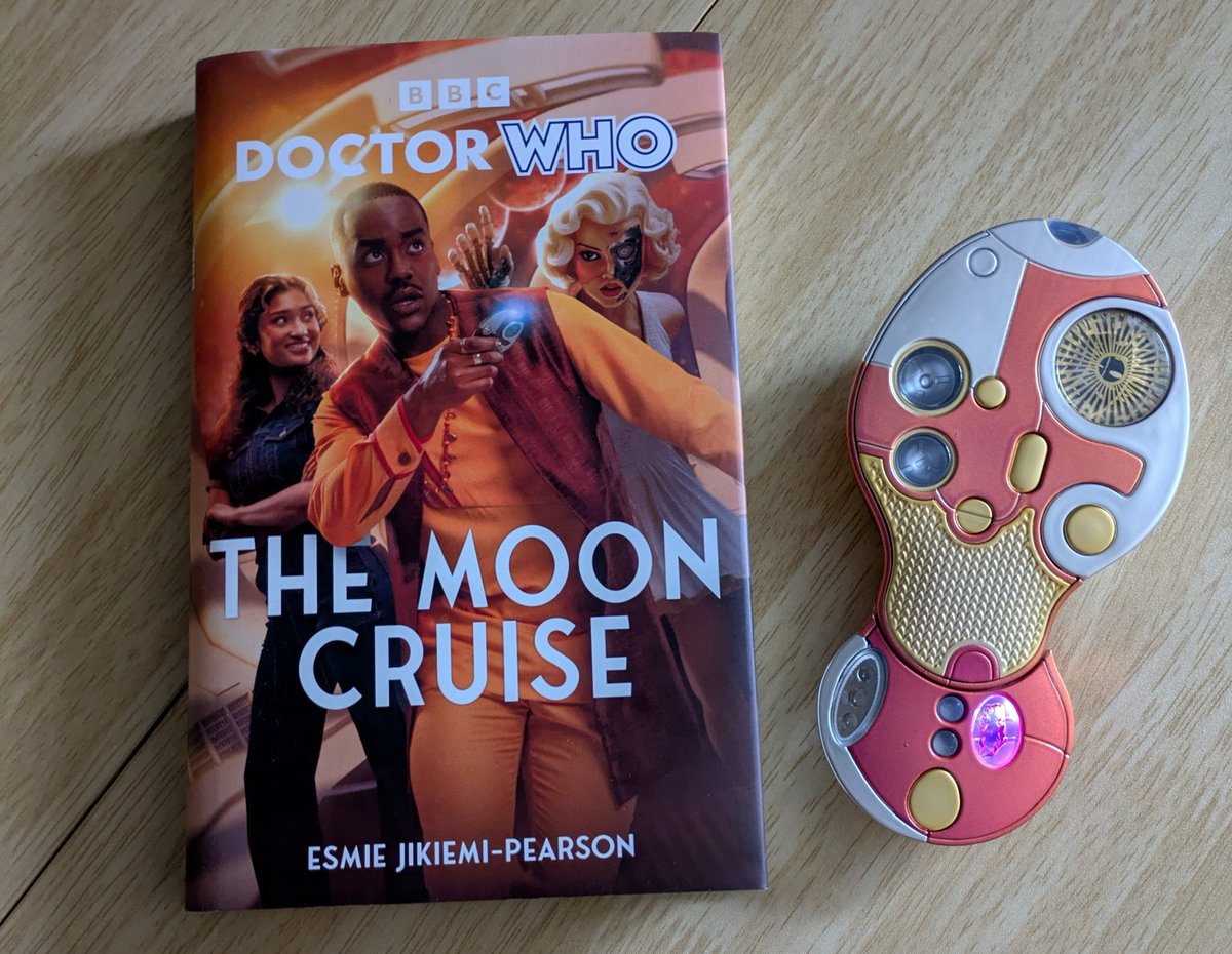 My Doctor Who book reviews are back!! The only caveat is it's over on Instagram, along with plenty of other new and recent reviews ~ same handle as on here 💜💜 #DoctorWho #BookReview