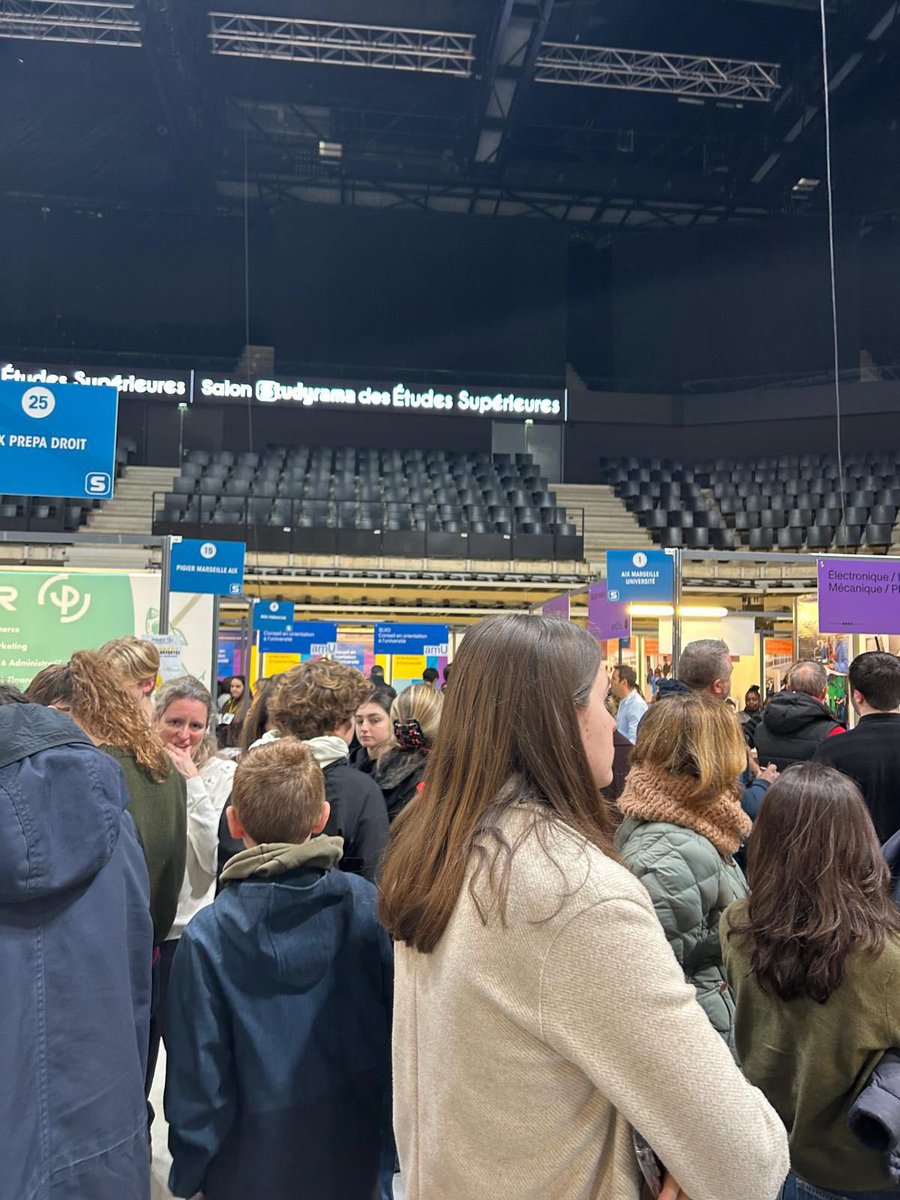 studyrama's tweet image. Le salon #studyrama d’Aix en Provence est ouvert jusqu’à 17h ! On vous attend nombreux ! #salon #orientation