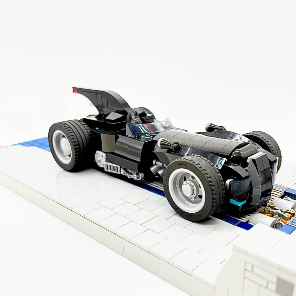lgmbricks's tweet photo. Moc Batmobile - Knight Fang Batman Street Rod
credit by 👉F1elevenbricks

#legobatman #legobatmobile #legoarkhamasylum #legojokerland #funko #thejoker #legocollection #thebatmobile #legogothamcity #gothamknights #toonrides #toonarmy #cartoonrides #legomoc https://t.co/Bg7y5xqHaL