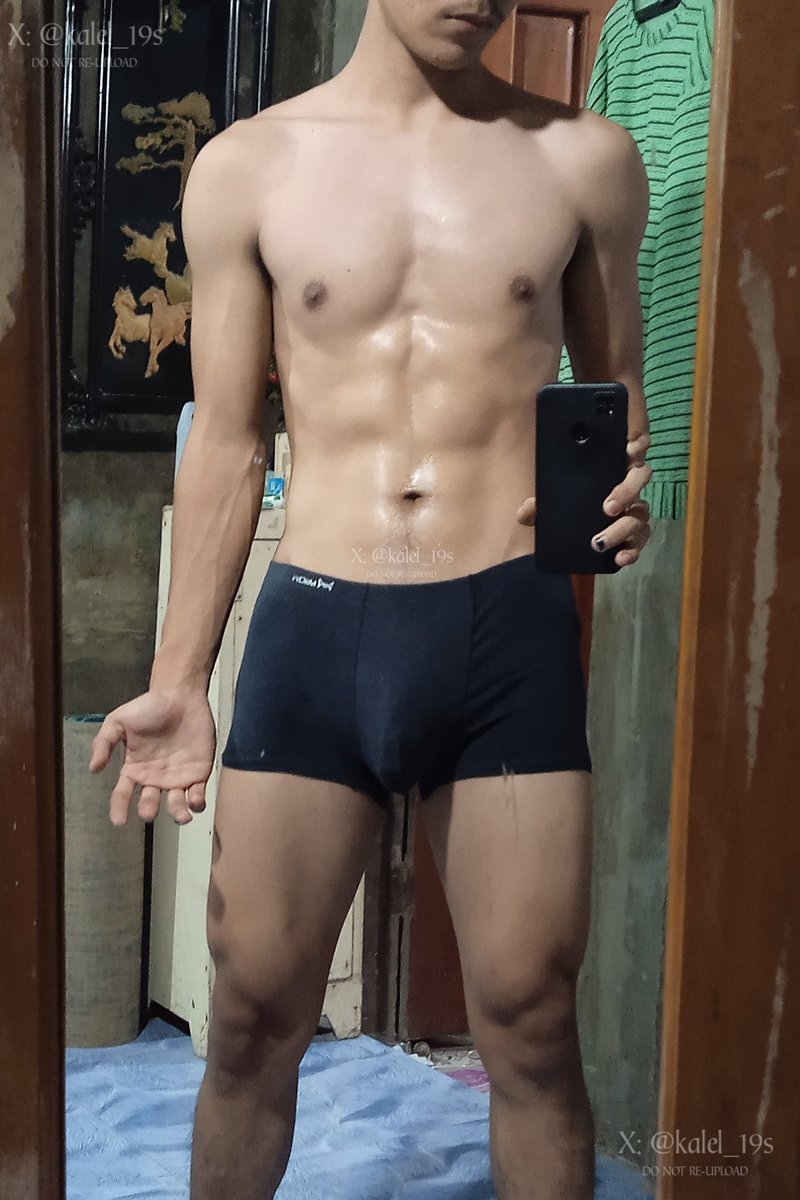 kalel_19s's tweet photo. ON                   or                   OFF?           (day 2) https://t.co/TZgjVeCgqv