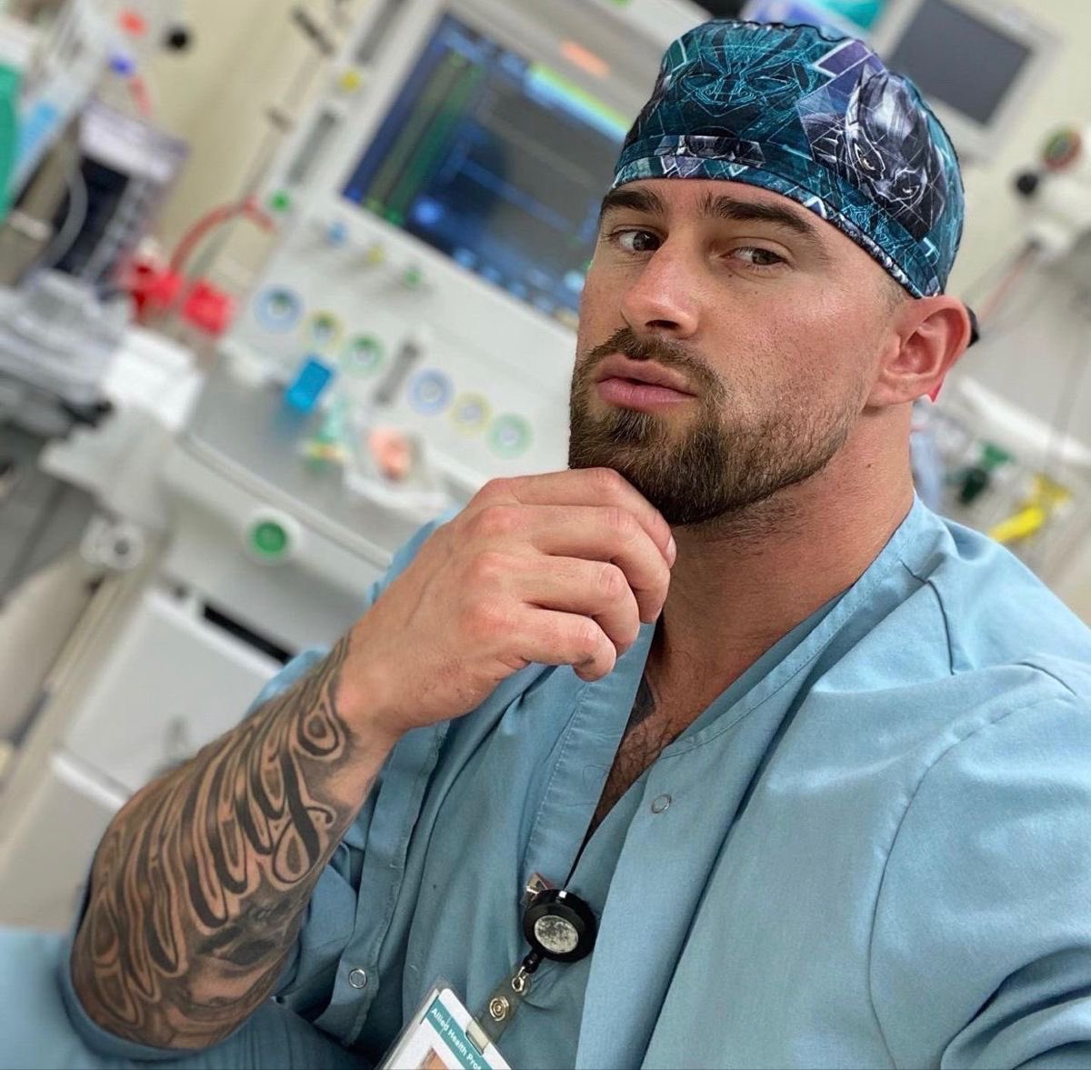 Dominickarxo7's tweet image. Can i be your doctor 👨‍⚕️