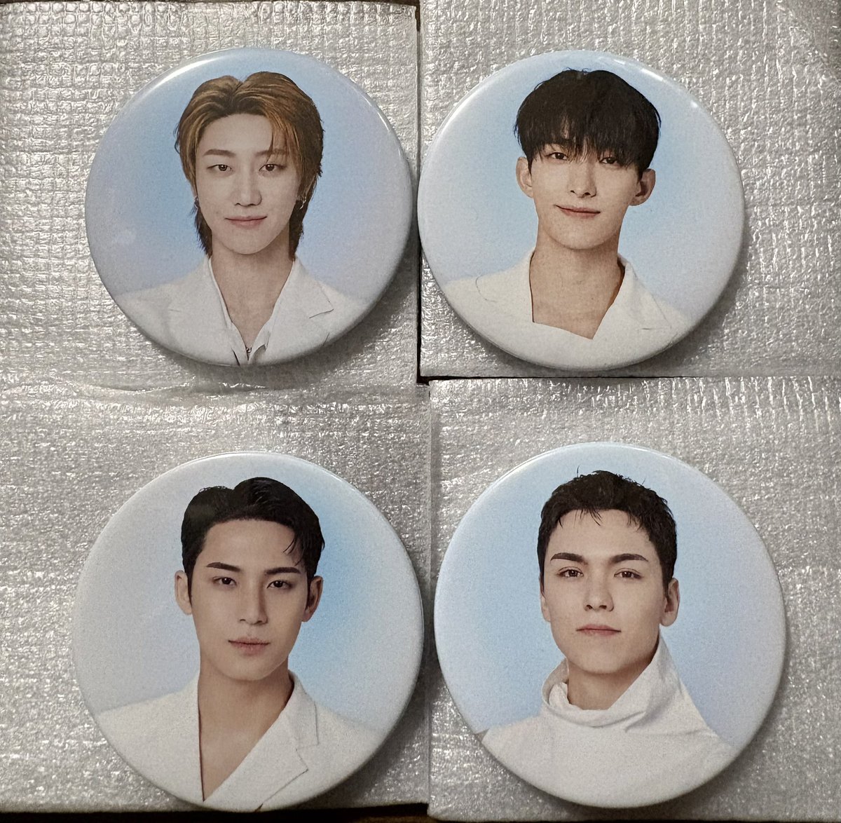 SEVENTEEN NEW_ セブチ 仁川 ワルツ ラキドロ ラッキードロー 缶バッジ