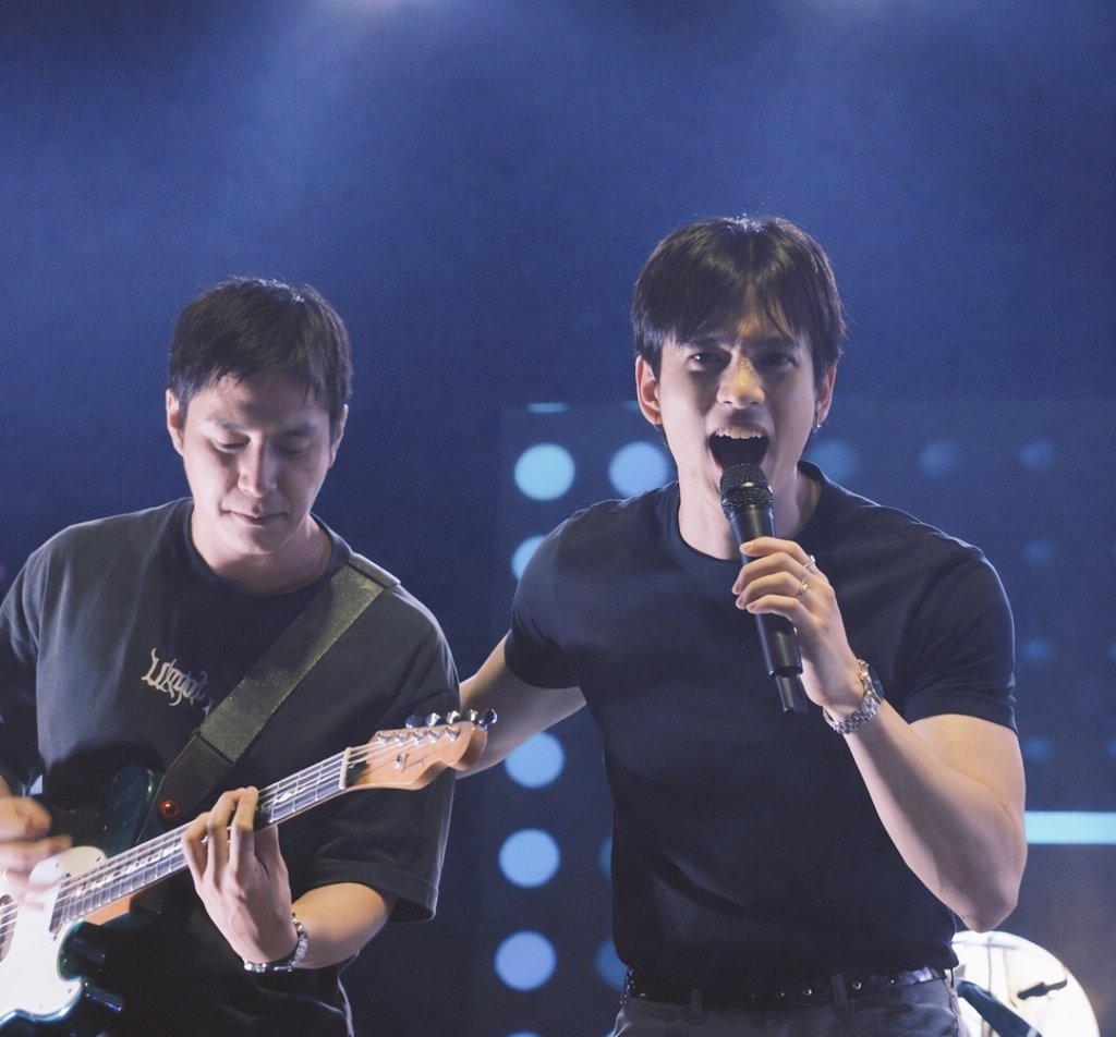 JamfilmB's tweet image. 🌟Abertura do ano #one31newyearparty2026

Tivemos jamfilm 🥰

#JamRachata #FilmThanapat 
#JamFilm  #แจมฟิล์ม