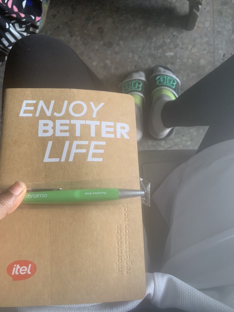 PEACE LUCKY's tweet media