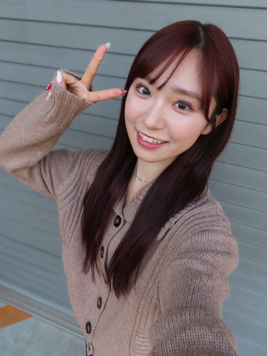 AKB48_名残り桜 握手会1日目！ あけおめ や 髪色、 武道館の感想や他愛