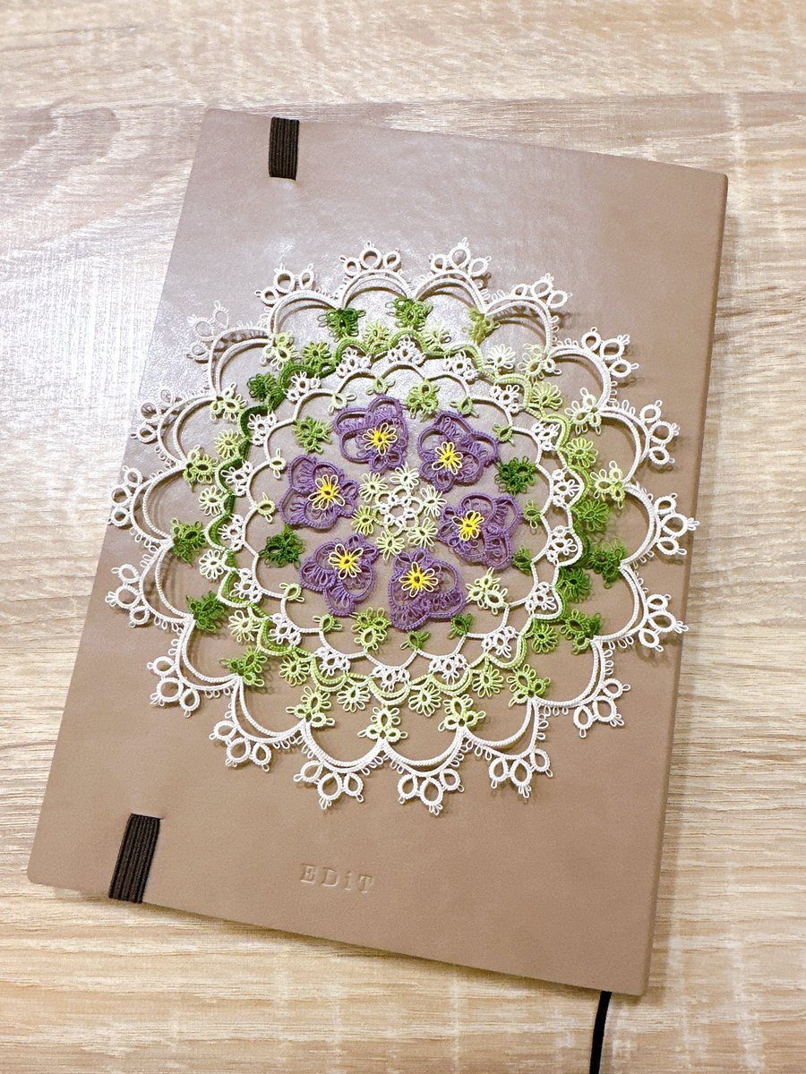 完成おめでとうございます🎉 美しく咲きましたね🥰 楽しんでいただけて