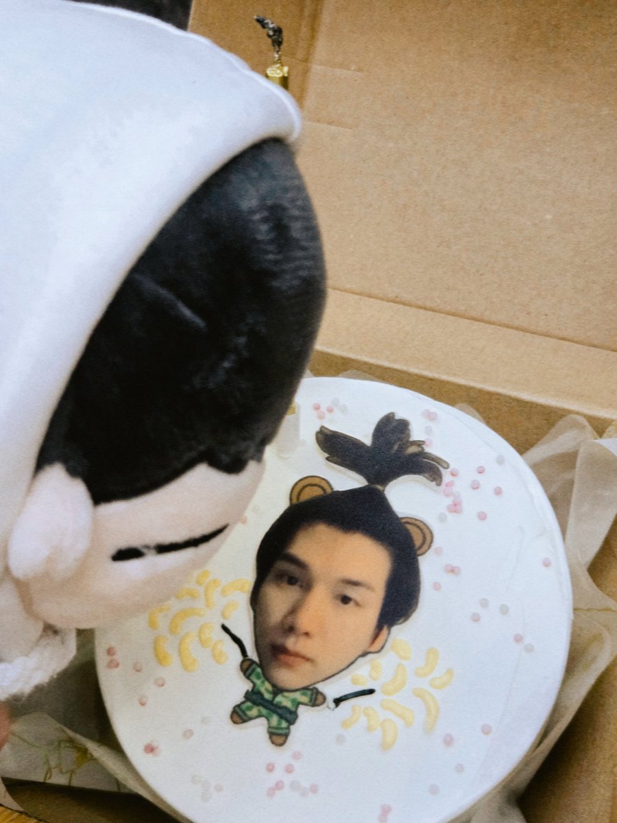 kimjyans's tweet image. hyogi freedom day💙
@HSangHyuk