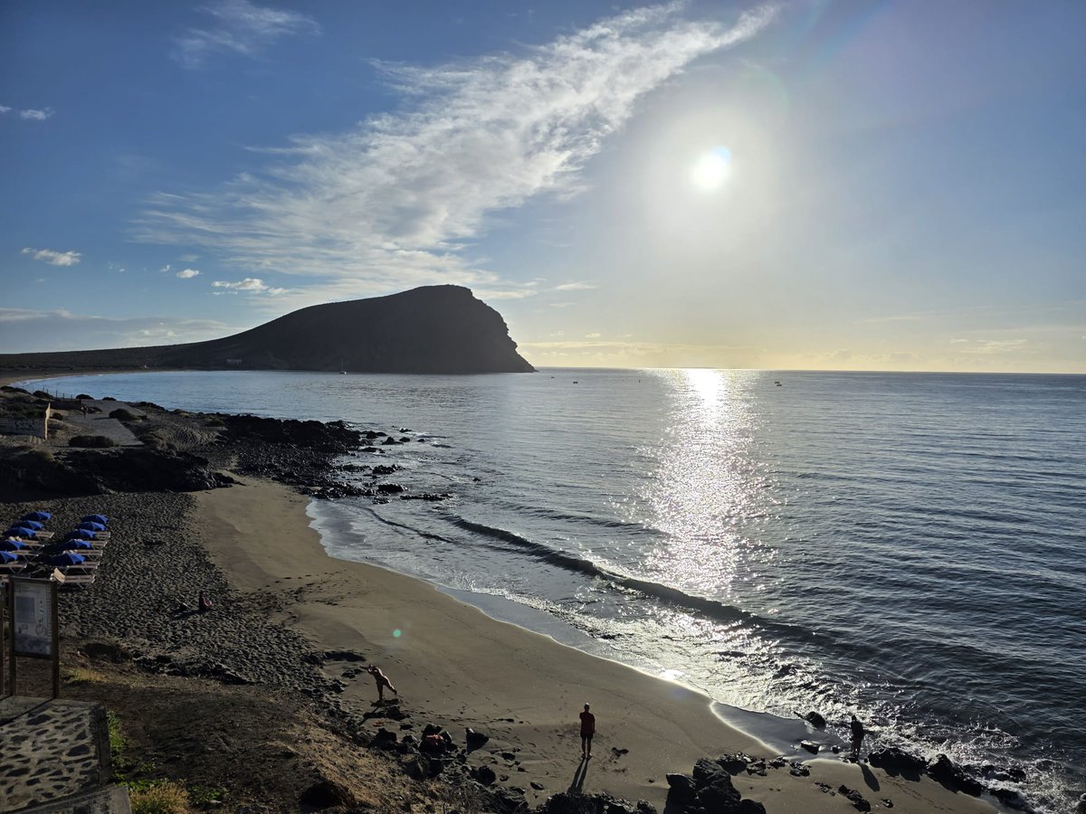 Buen finde #Tenerife... #BuenRollito 😉
.
.
.
#playadelatejita #tenerifeocio #MontañaRoja #elmedano #granadilladeabona #tenerife #tenerifelicidad #playa #latituddevida #yosoytenerife #canariasviva #beach #ocean #sun #atlantic #estaes_tenerife #loves_tenerife #loves_canarias