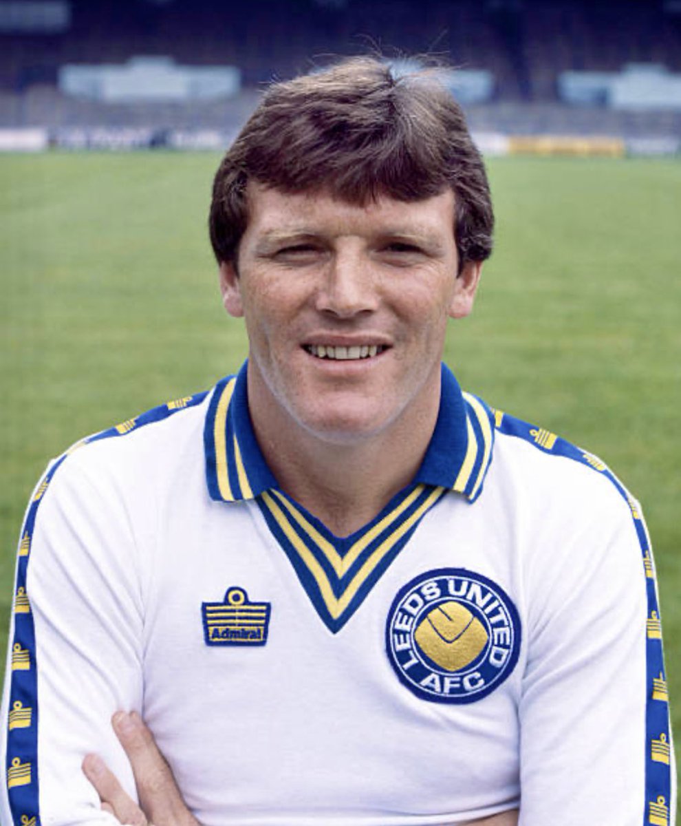 Football Back Then ⚽️🏐⚽️ tweet media