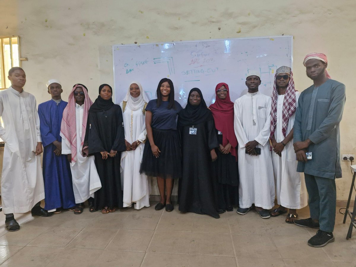 unilorin_archi's tweet photo. Arabic culture in the building 🕌✨
Flowing fits, calm confidence, and rich heritage vibes. Presentations with meaning, not just slides.

Slide 1 #ArabicCulture #ArchitectureLife https://t.co/BPLz8LUB6M