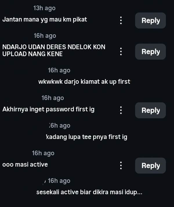 simeliaaaa's tweet image. reaksi tmnku ketika ak up story di first ig😭🙏🏻