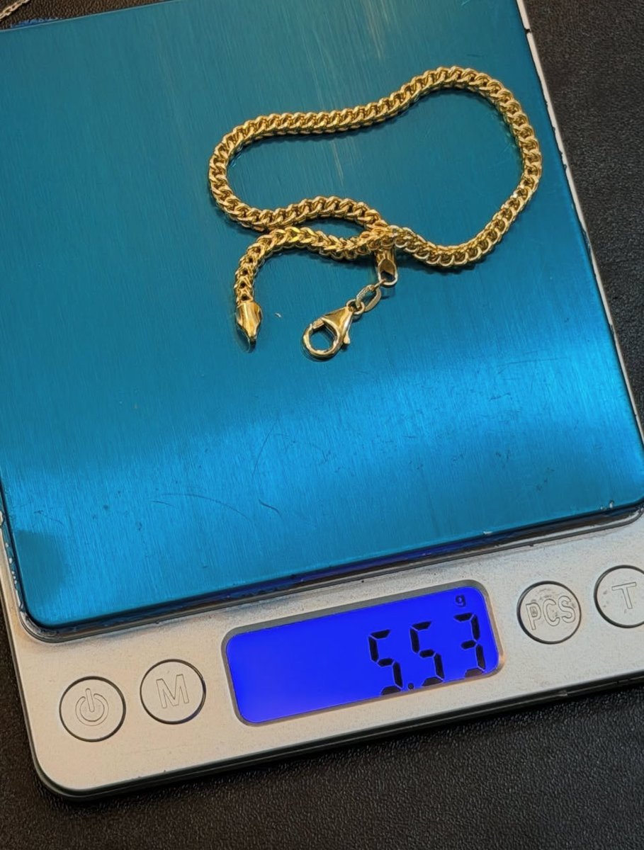 Goldzure's tweet photo. HAND CHAIN 
18k
Yellow GOLD https://t.co/DDcoDpPefK