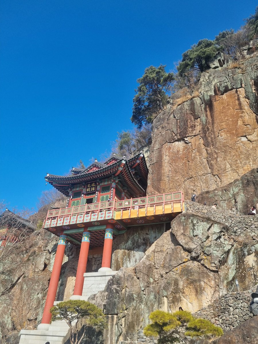 logorororo's tweet photo. 구례여행
곡성들러 제일식당-백반, 깔끔하고 맛남
<구례 사성암-쌍산재>
절이 생각보다 높은곳을 올라야 해서 간만에 운동함
쌍산재, 예전 윤스테이 촬영한 곳
간만에 만족도 높은 여행지
인당 만원이(음료포함) 싸게 느껴짐 https://t.co/2qkUSiBIe5