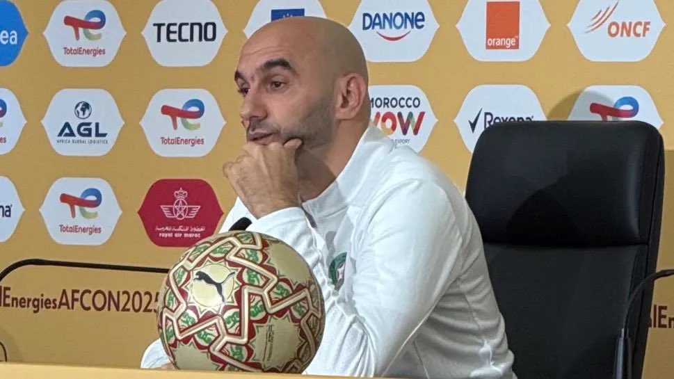 gno_tv's tweet photo. 🗣️ Walid Regragui :
« Je veux que les supporters marocains atteignent les 200 décibels demain. Il faut que le Sénégal sente que ce n’est pas le stade des Martyrs ici. On est au Maroc. » https://t.co/HRJyzz1kGe