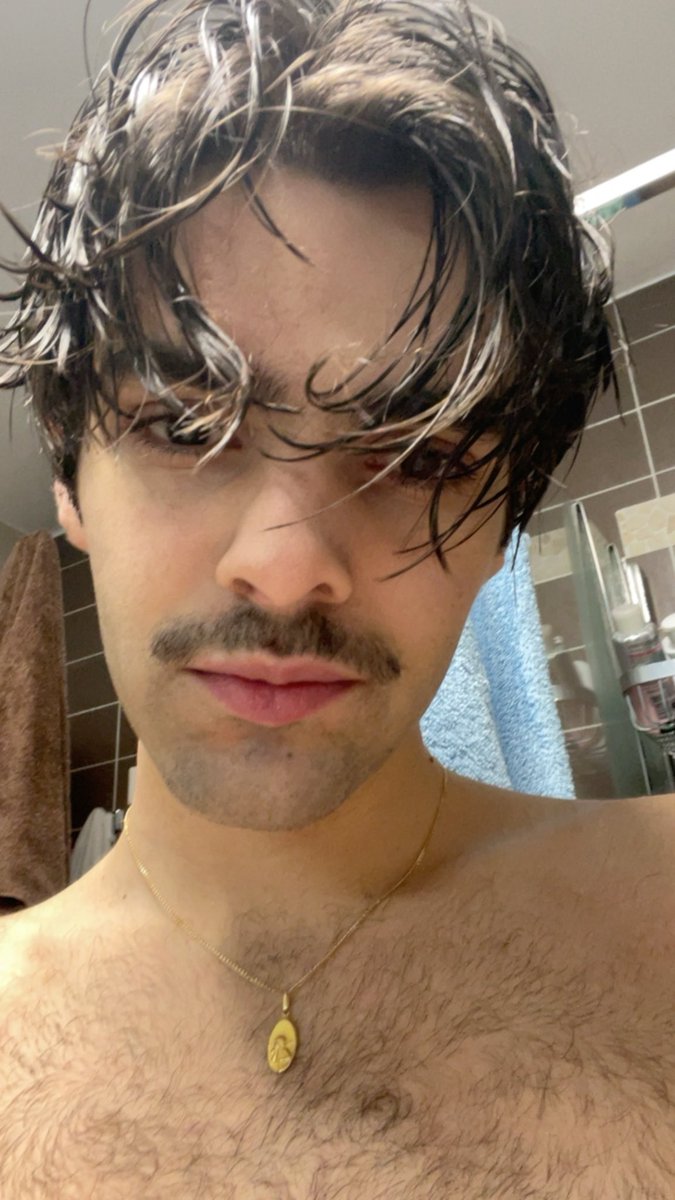 POcturia's tweet image. God bless even the mean girls ❤️