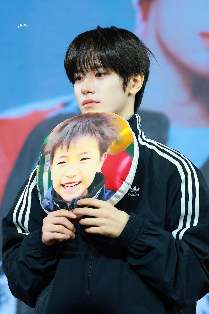 𝘱𝘭𝘶𝘴. tweet media