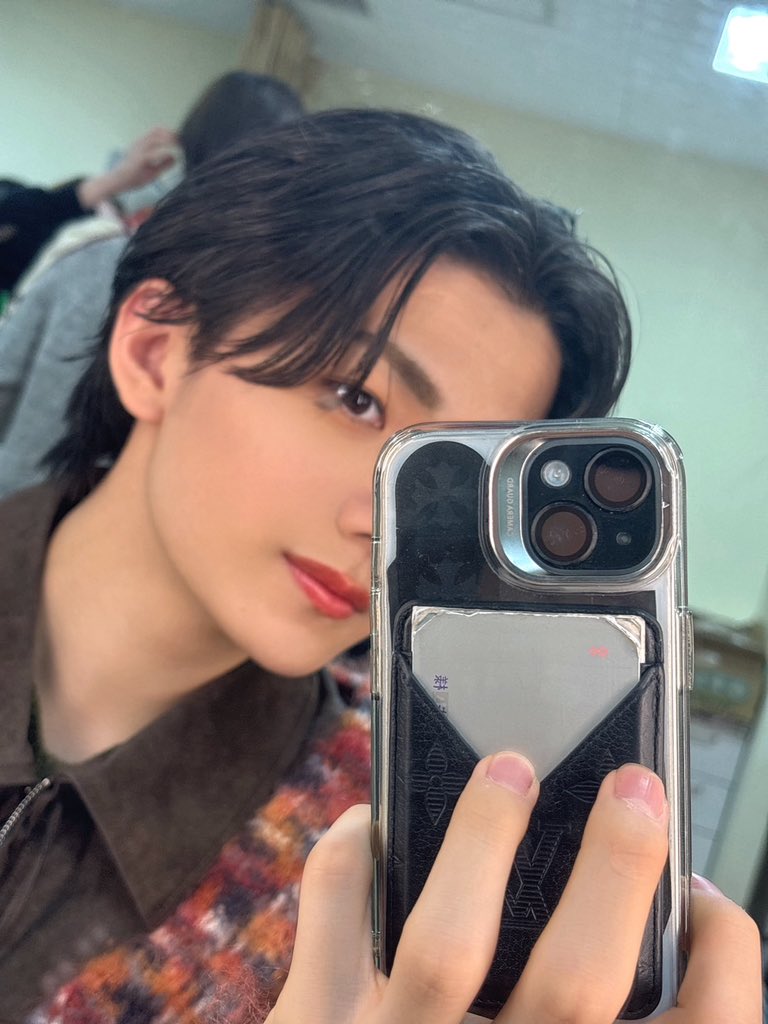 Lienel_official's tweet photo. 本日はリリイベ初日
ありがとうございました！！

北海道寒い！
それが最高です！
リリイベ踊って暑くて
外に行って寒い🟰最強

健康第一

#高桑真之 Instagram💛
🔗https://t.co/ik16km06En

#Lienel
#Lienel_Osyan
#リエネルの思い出 https://t.co/YZAzRFJUsM