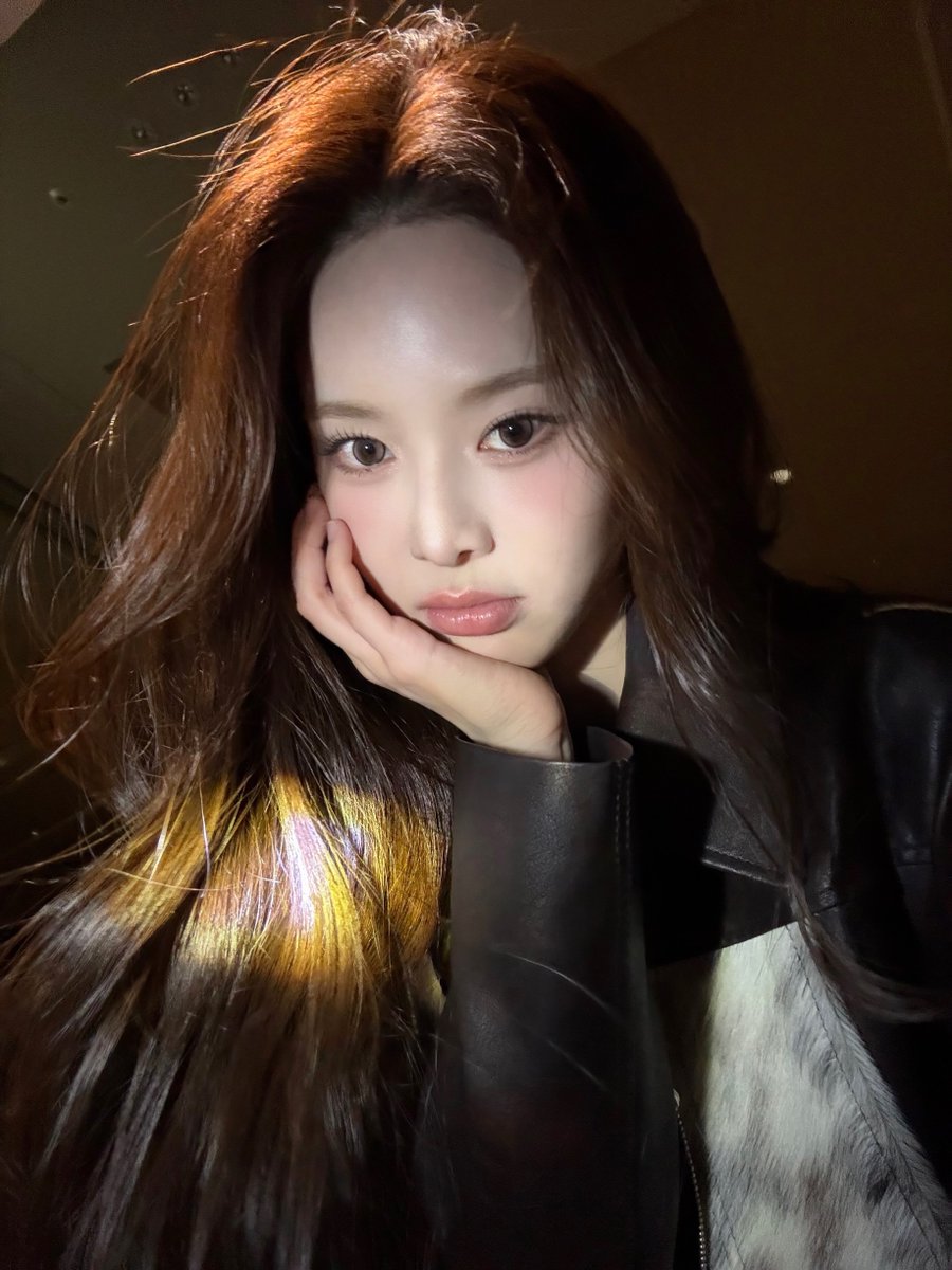 izna_offcl's tweet image. [izME📮]

나야 만나서 설렌 날

#izna #이즈나
#BANGJEEMIN #방지민