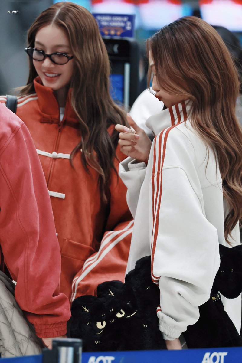 Niven_0097's tweet image. 260117 bkk🛫

🫳🫳🫳

#NamtanFilm