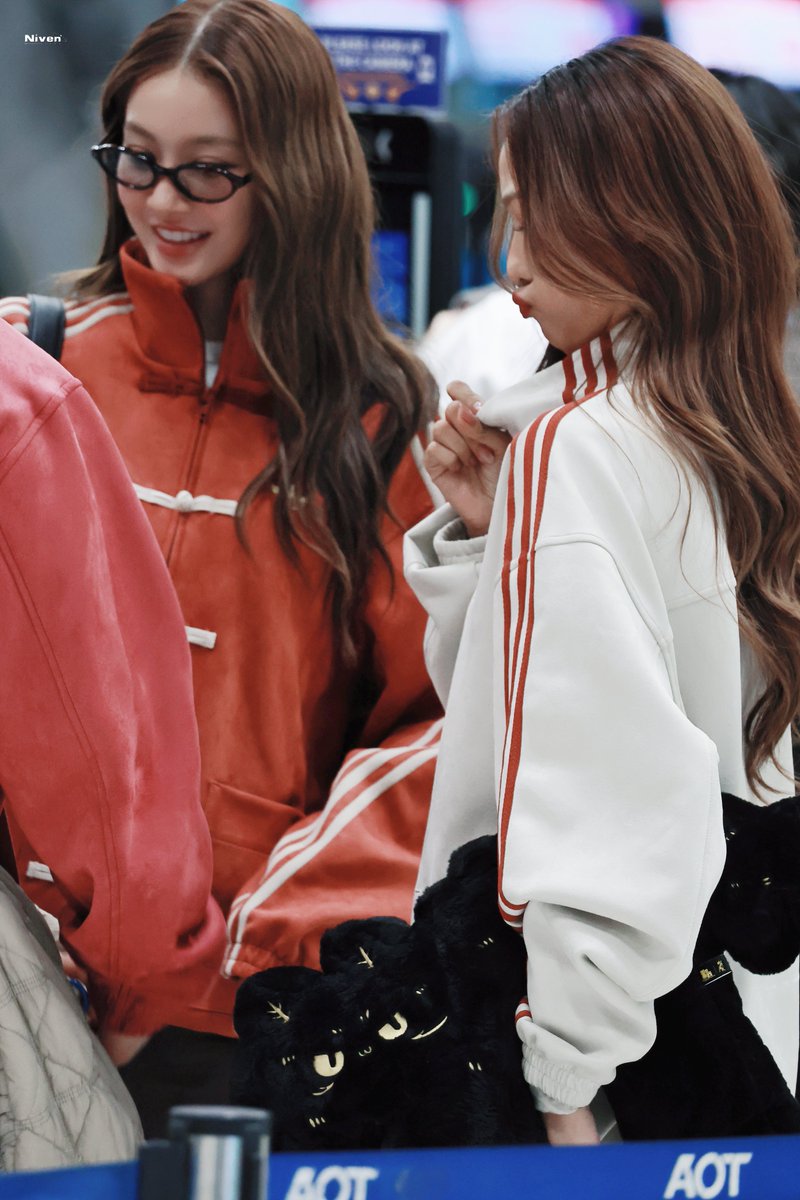 Niven_0097's tweet image. 260117 bkk🛫

🫳🫳🫳

#NamtanFilm