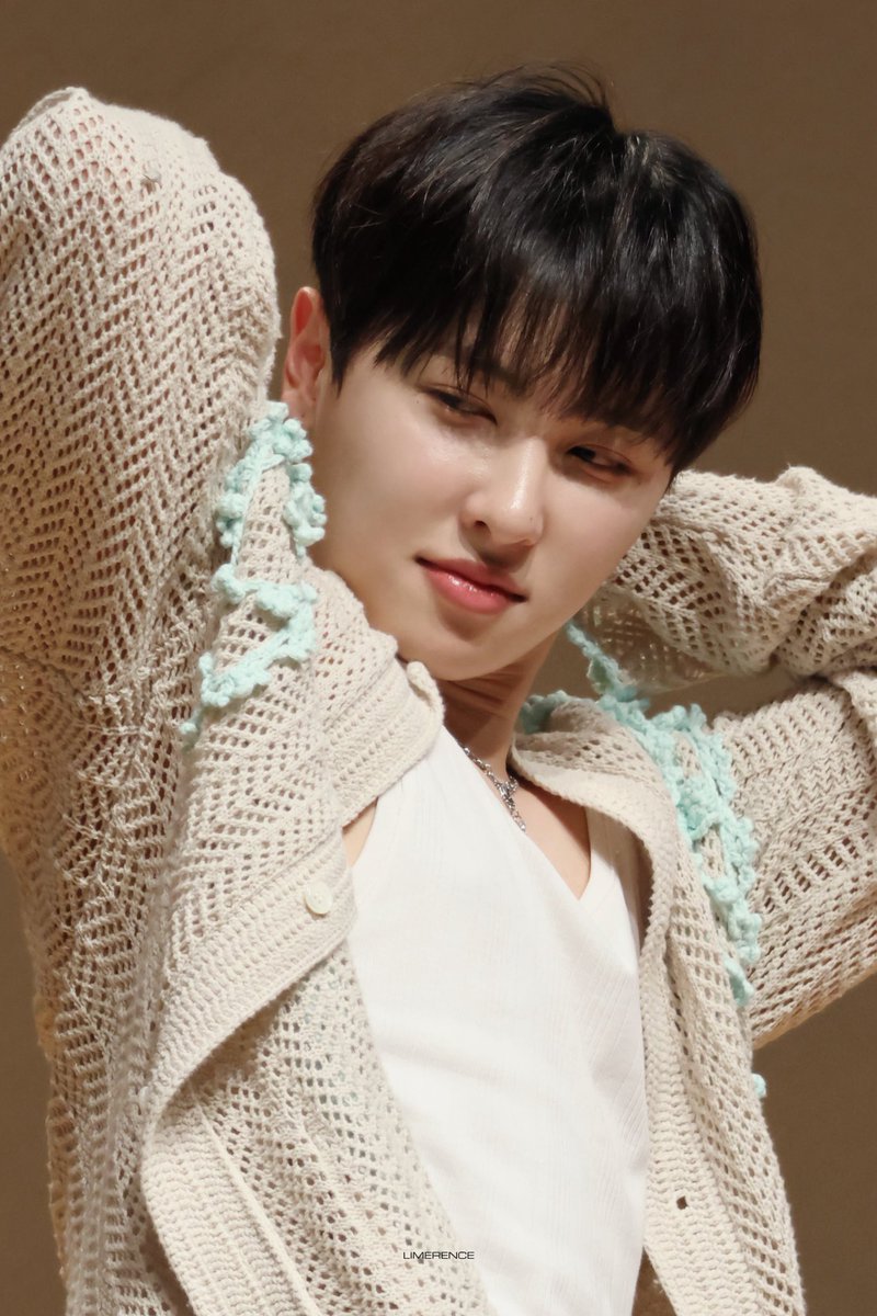 벌써 1년이 지났어요

#OnlyOneOf #온리원오브 #RIE #리에 #성호 #이성호