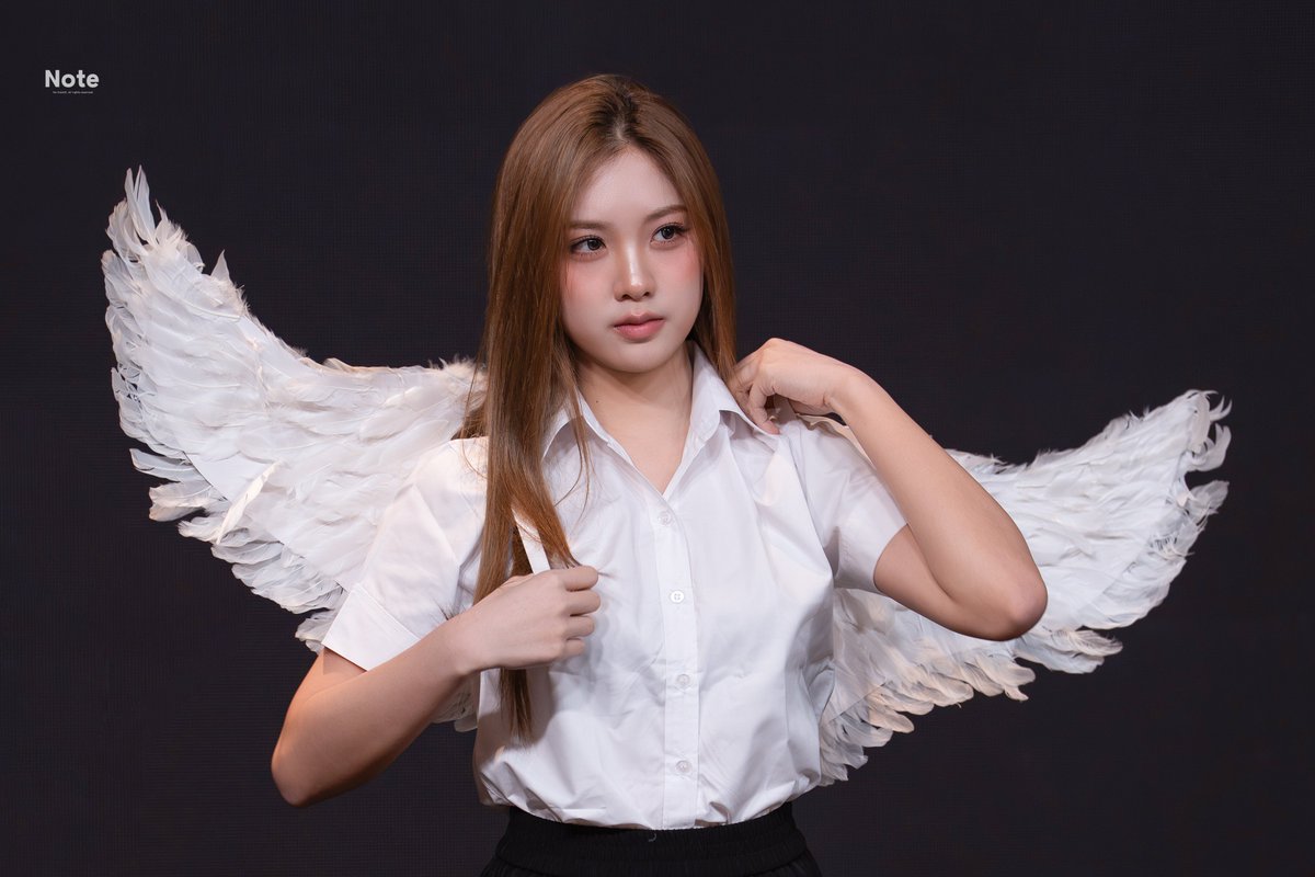 tripleS_Note's tweet image. 260117 점프업 팬사인회 트리플에스 설린
#트리플에스 #설린 #Sullin