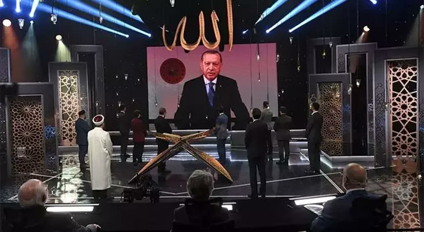 ulusbekcisi's tweet photo. @volkan_giritli Az kaldı, "hepinizi biz yarattık" diyecekler. https://t.co/fHFxO7otZh