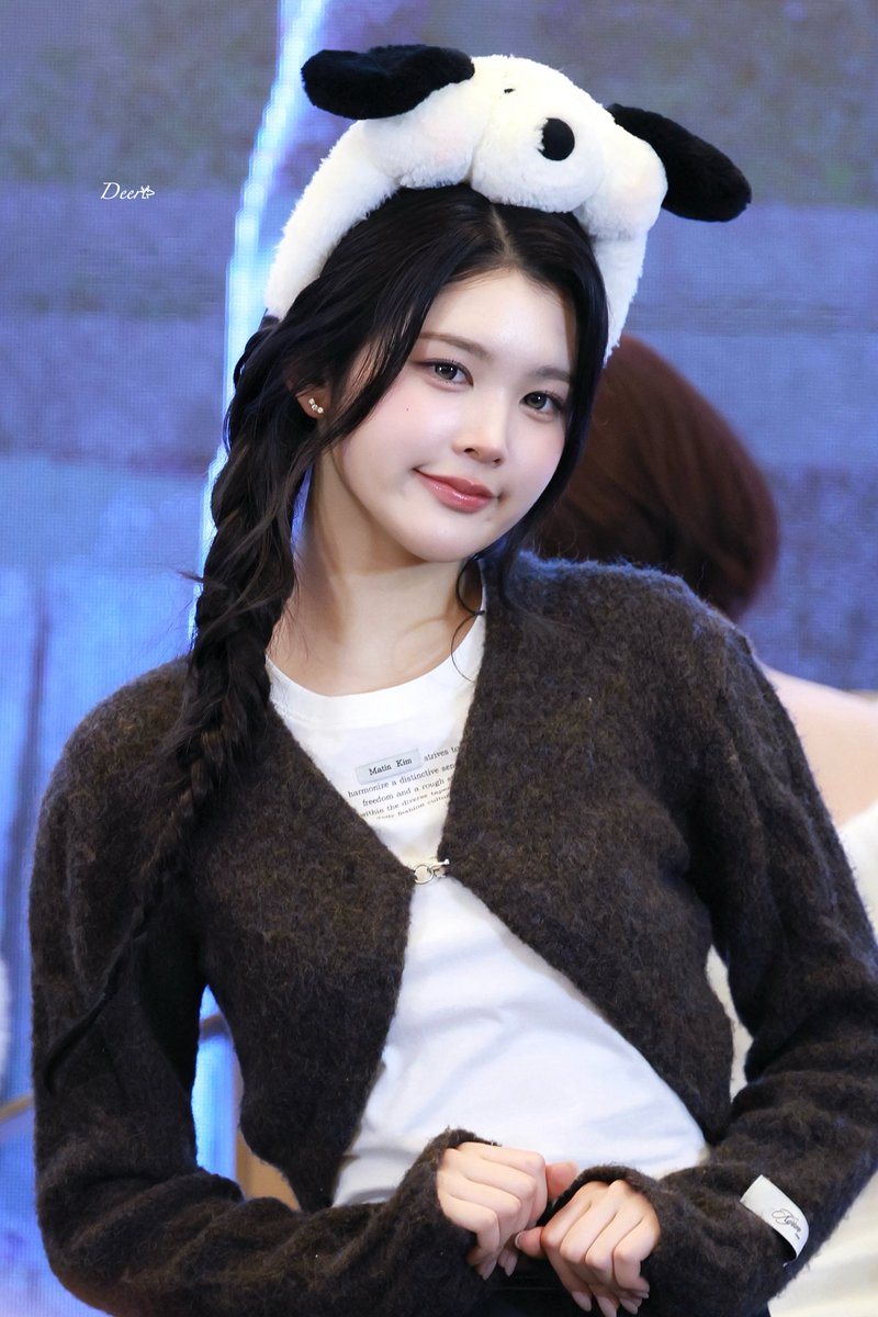 리나 tweet media