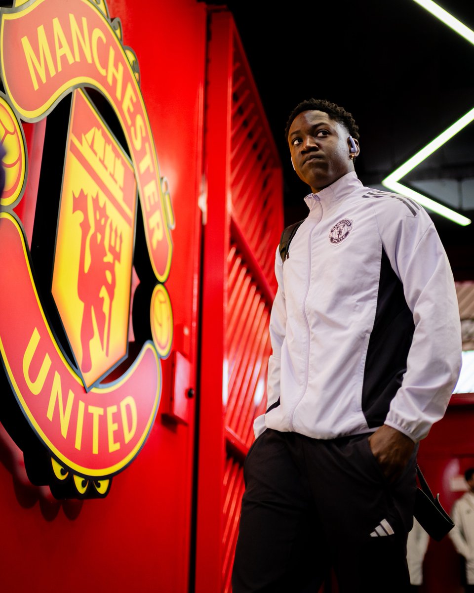 Premier League tweet media